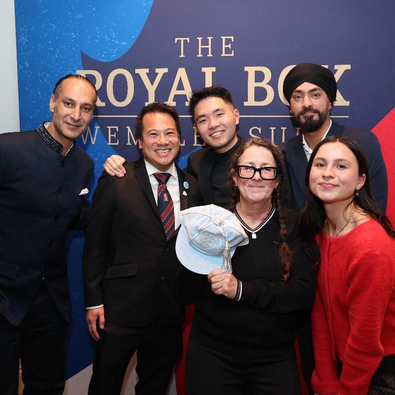 上咪咕独家, src, 艾伦补充道